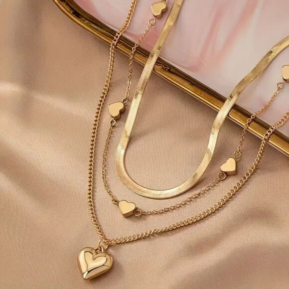 Layered Gold Heart Pendant Necklace, Stainless Steel Choker Chain layered - Picture 4 of 7